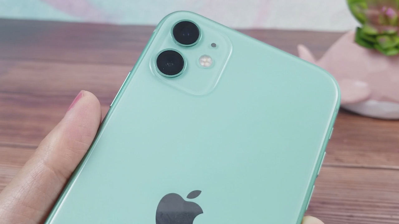 iPhoneXS凭什么比苹果11贵?分析后,这理由太真实了!